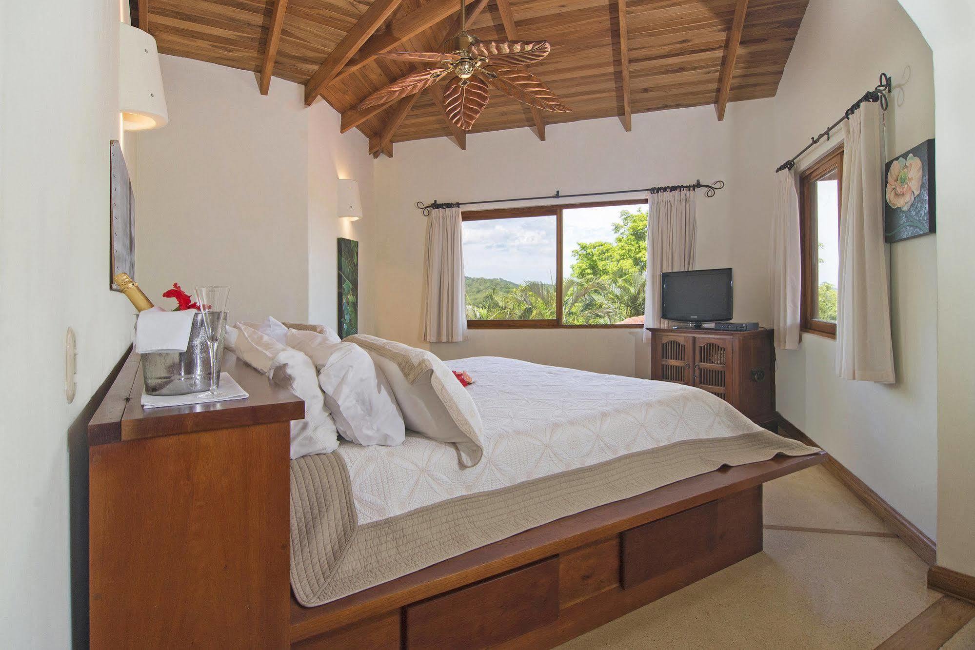 Los Altos De Eros - Adults Only Playa Avellana Exterior photo